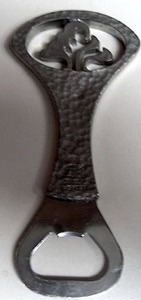 Kapsyl&ouml;ppnare
Christer Wide